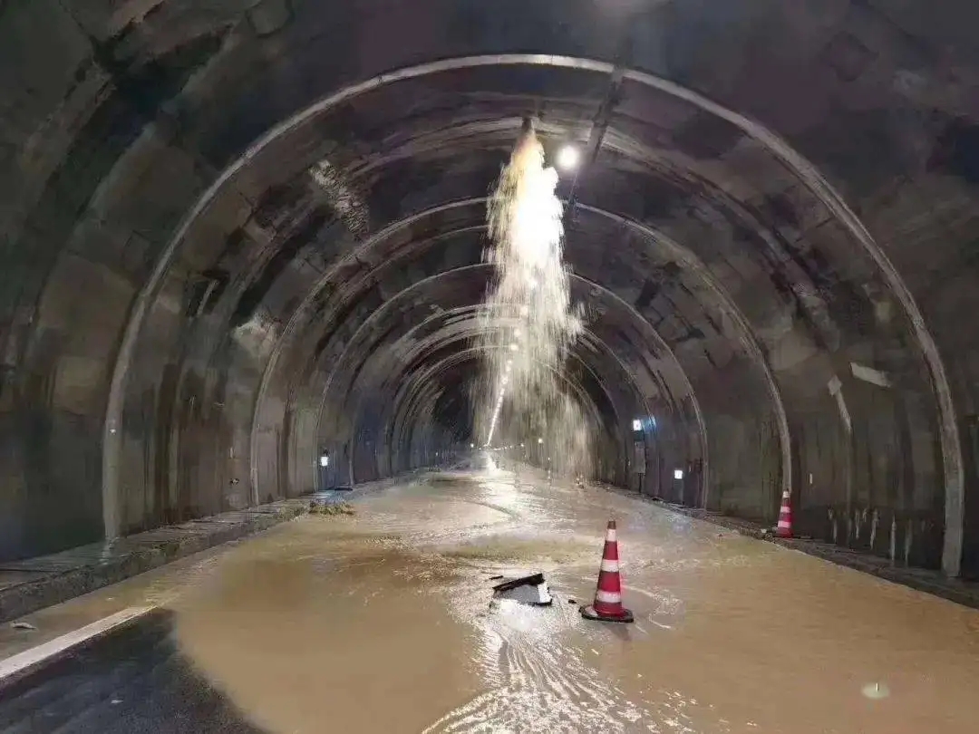 临川隧道渗水治理